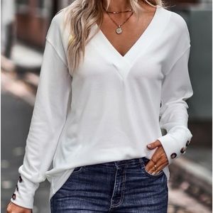 New white v neck long sleeve top